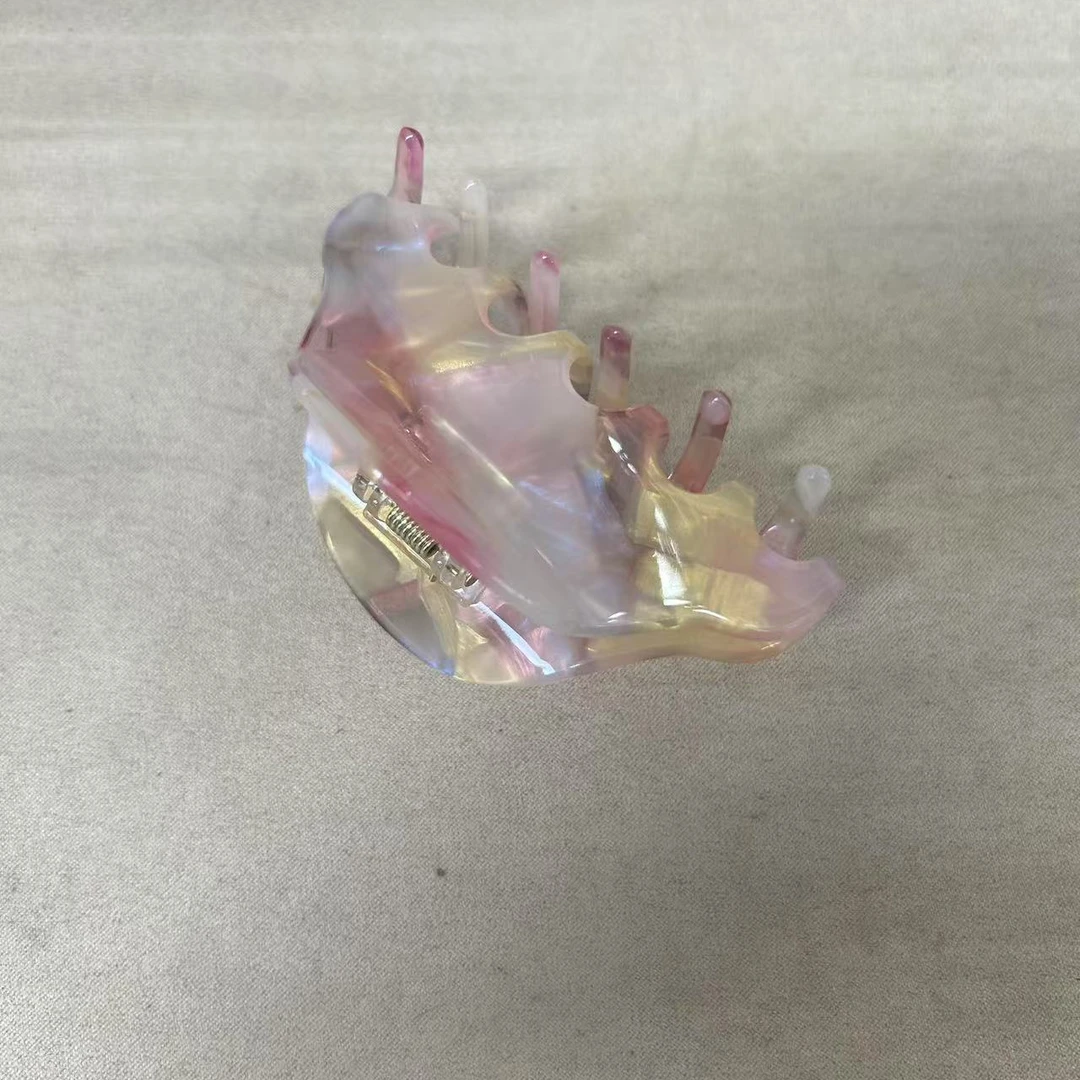 炫彩粉女士发夹一个