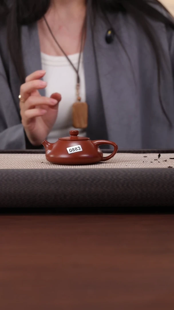 【闪购商品】紫砂茶壶883 朱泥 石瓢80cc