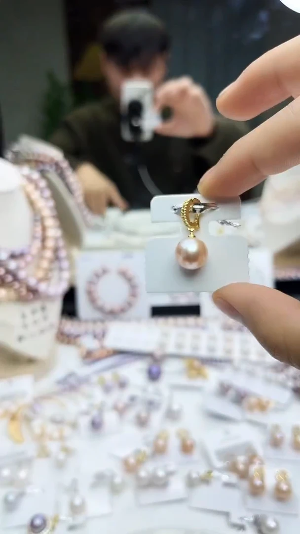 未镶嵌吊坠淡水珍珠粉泡泡色系