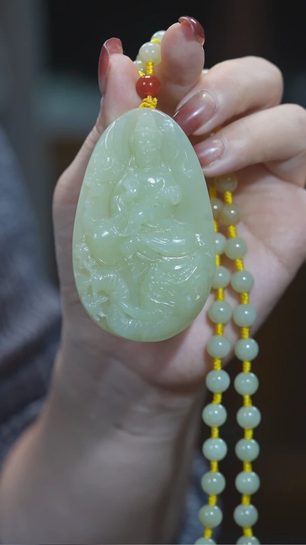 颈饰未镶嵌和田玉普贤
