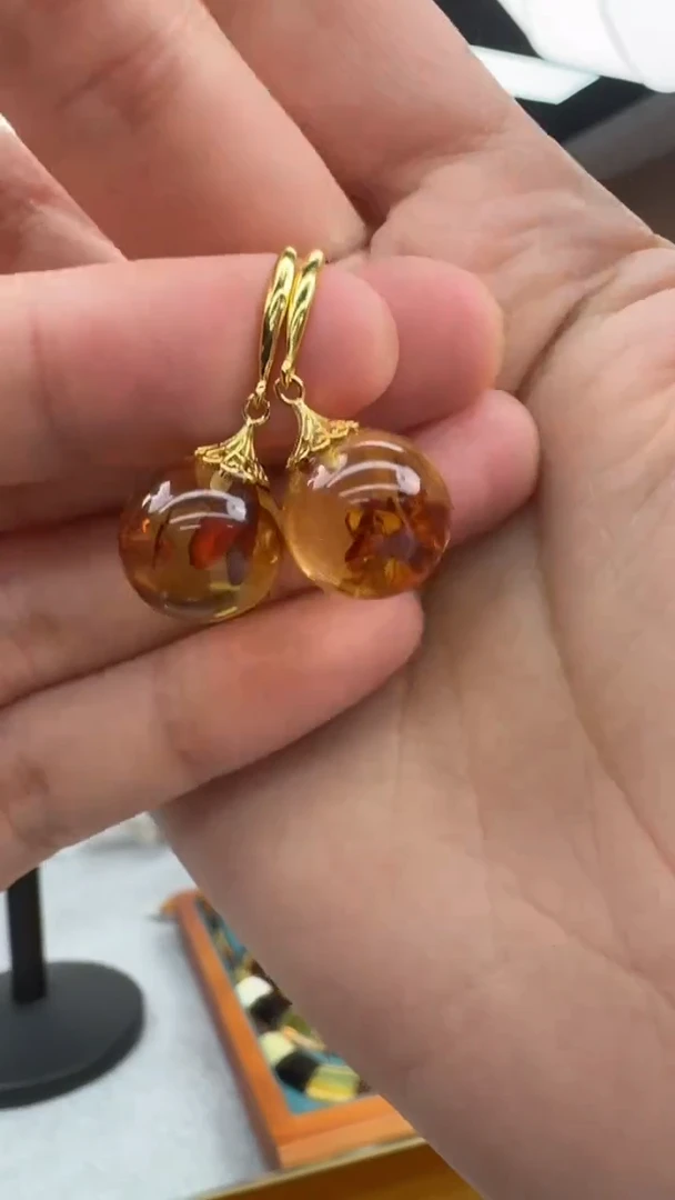 【闪购商品】琥珀耳饰银S925镶嵌13秒拍号