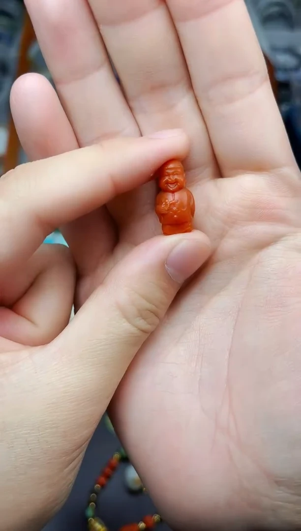 未镶嵌颈饰南红玛瑙小地主06