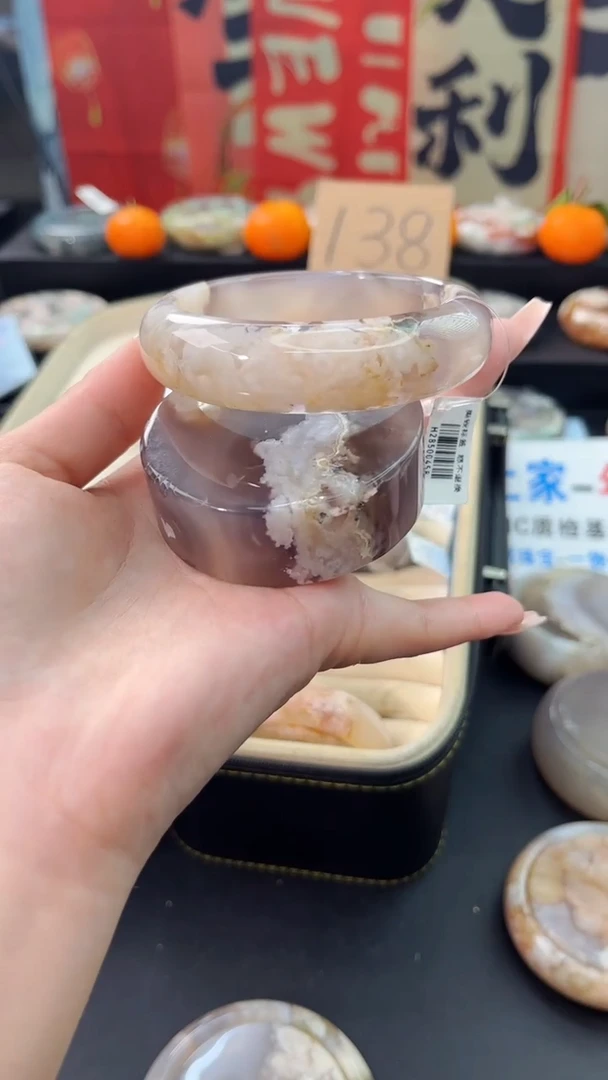 【闪购商品】石英质玉手镯未镶嵌赠送镯心（60圈口）