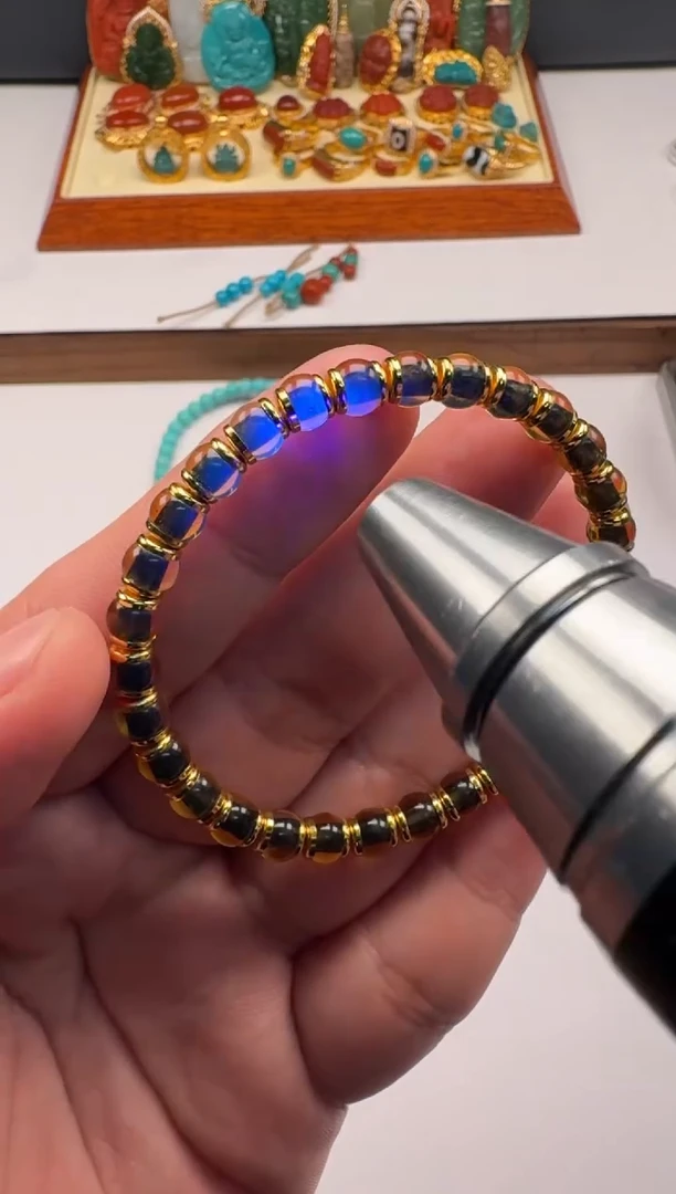 裸石蓝珀未镶嵌动***~手串手串