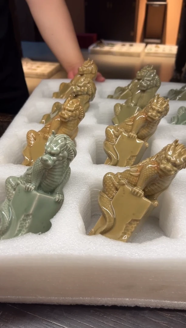 程智强盘龙瑞兽摆件