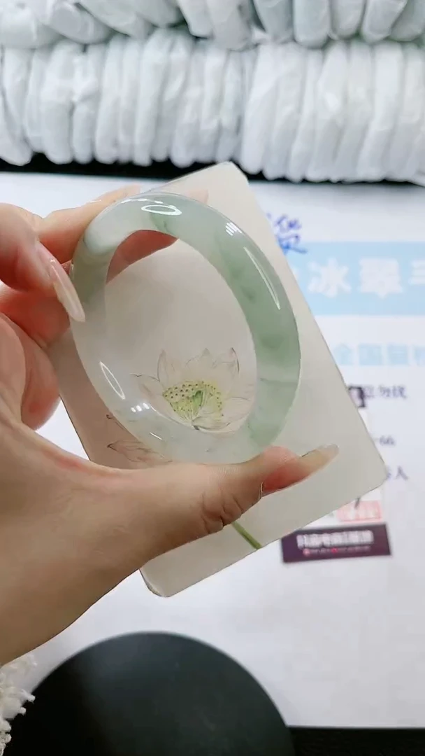 【闪购商品】石英质玉手镯未镶嵌多样性发货F644