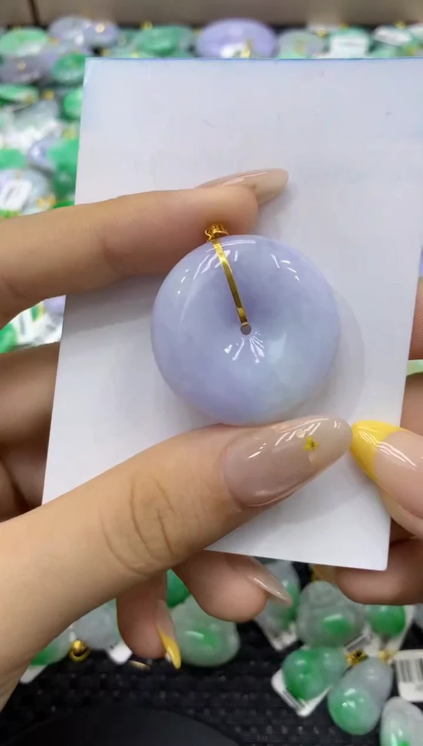 颈饰18K金镶嵌翡翠天然缅甸翡翠A货