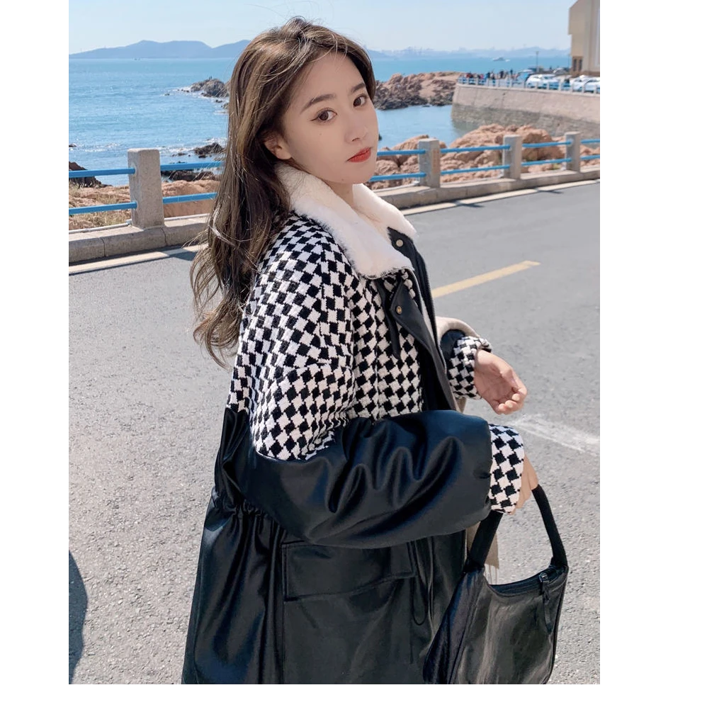2024秋冬季新款皮衣外套女中长款加绒加厚宽松拼接棋盘格pu皮棉服