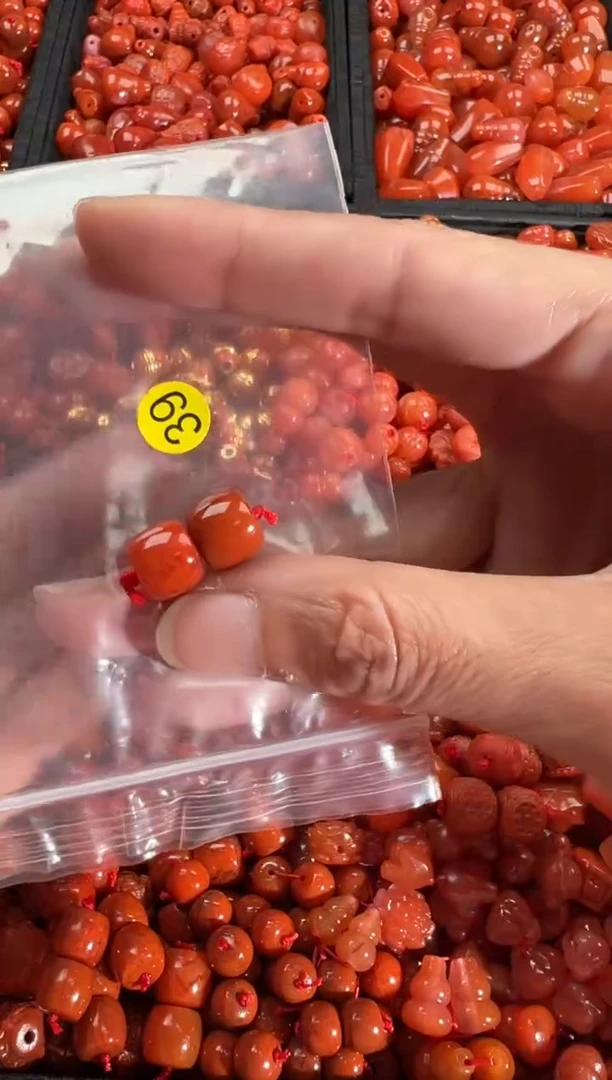 【闪购商品】南红玛瑙颈饰未镶嵌1