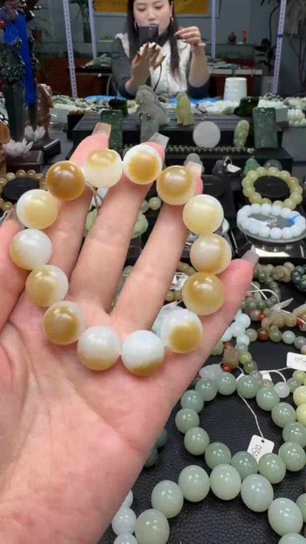 未镶嵌手链和田玉糖白聚宝盆卡16