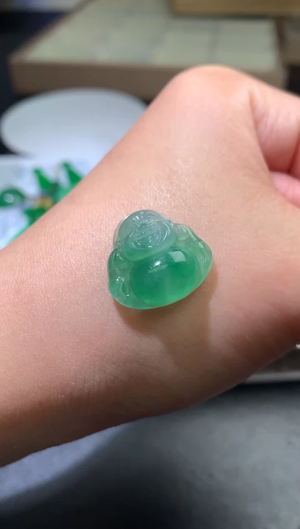 未镶嵌定制翡翠毛货 16.7-18.5-6.3