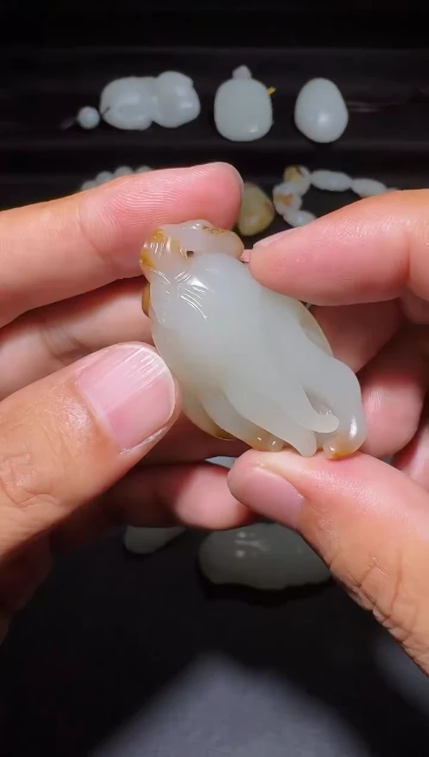 和田玉未镶嵌挂件和田玉