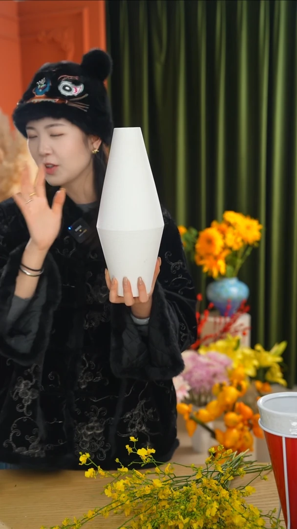 陶瓷花瓶 磨砂白色 菱形花瓶