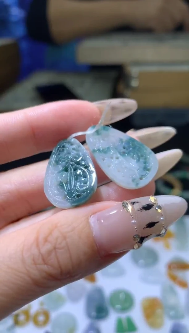 未镶嵌定制翡翠毛货