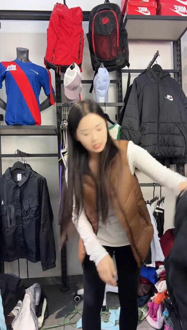 737·编码 瑕疵款直播间过款为准 尺码·