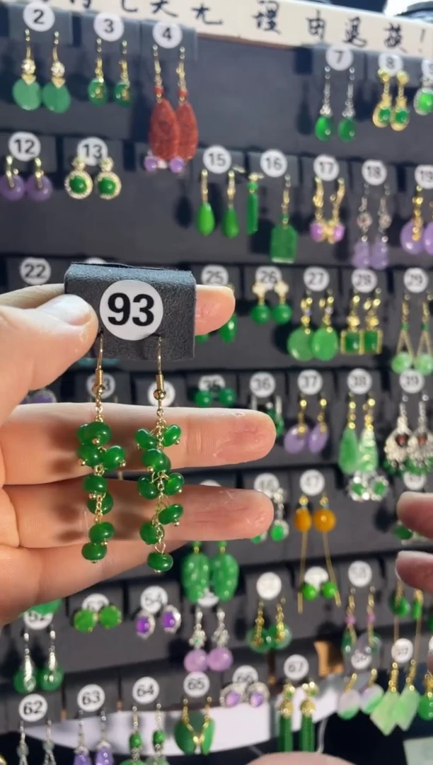【闪购商品】翡翠耳饰银S925镶嵌93...