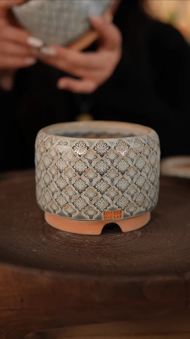 【闪购商品】红陶1-30-060默认有瑕口8.5