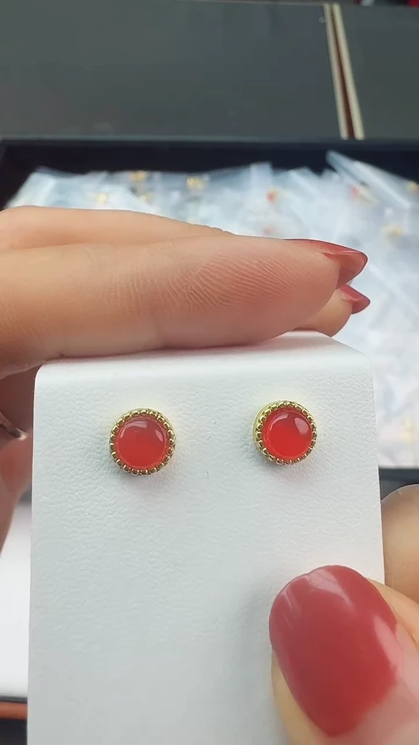 【闪购商品】玛瑙/玉髓耳钉未镶嵌保山河湾冰红耳钉 6+