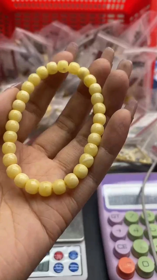 琥珀未镶嵌珠宝奇石1185