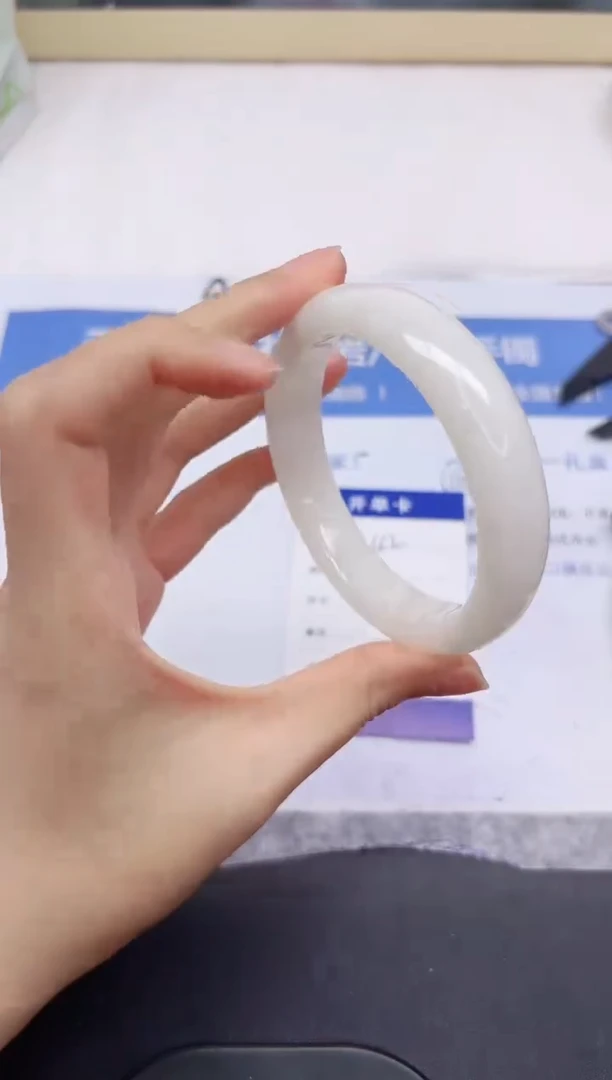 和田玉手镯未镶嵌42-62.2