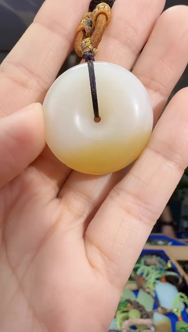 未镶嵌和田玉挂件拍一发一