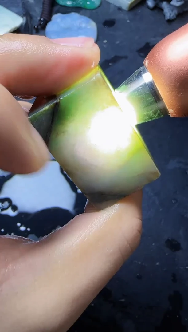 【闪购商品】翡翠颈饰未镶嵌051翡翠