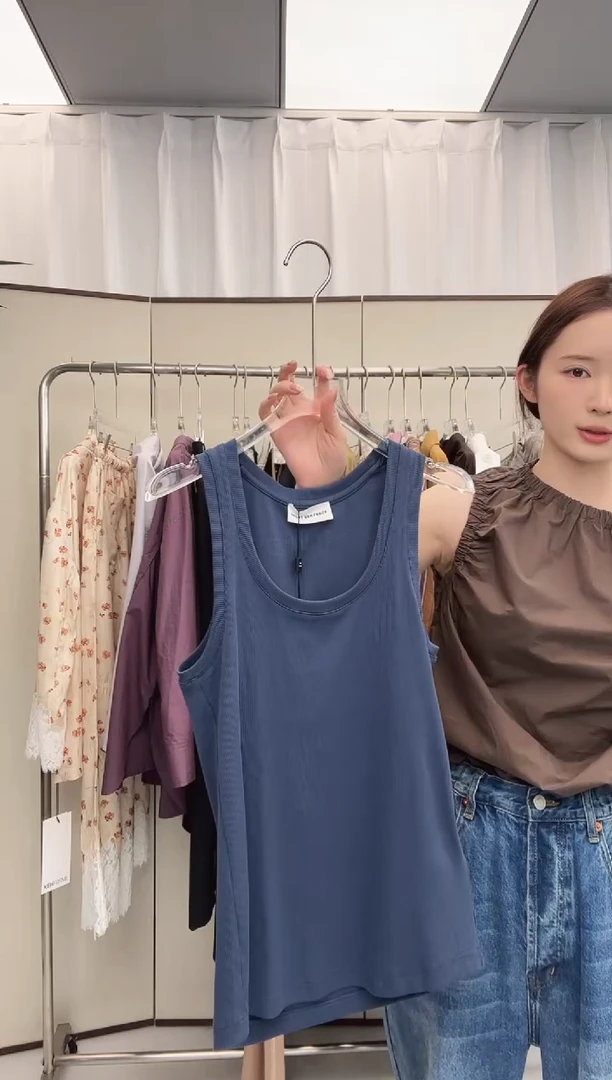 短句 待开价 25款福福蓝色背心S码