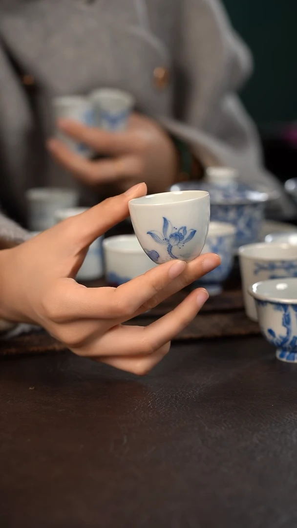 【闪购商品】杯聚澜堂亭亭玉立缸杯