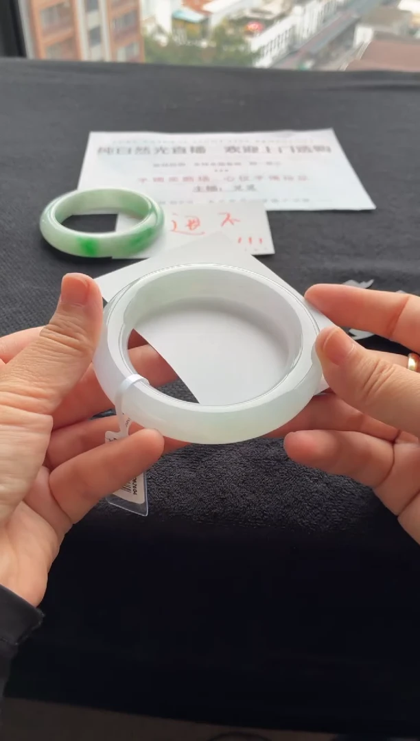 翡翠手镯未镶嵌买断价XW23018037
