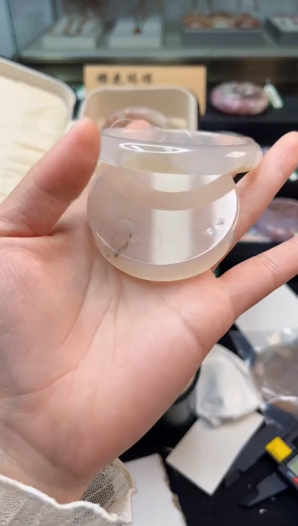 未镶嵌手镯石英质玉60圈口（赠品镯心）3985261