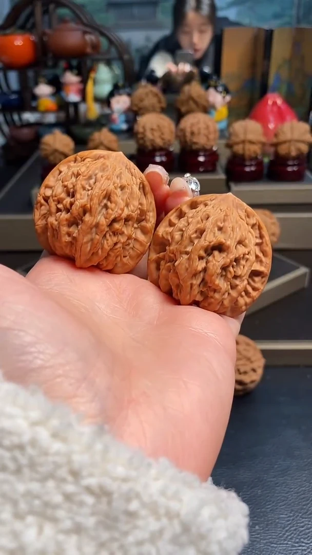 【闪购商品】文玩核桃吊坠K375麦穗虎头44