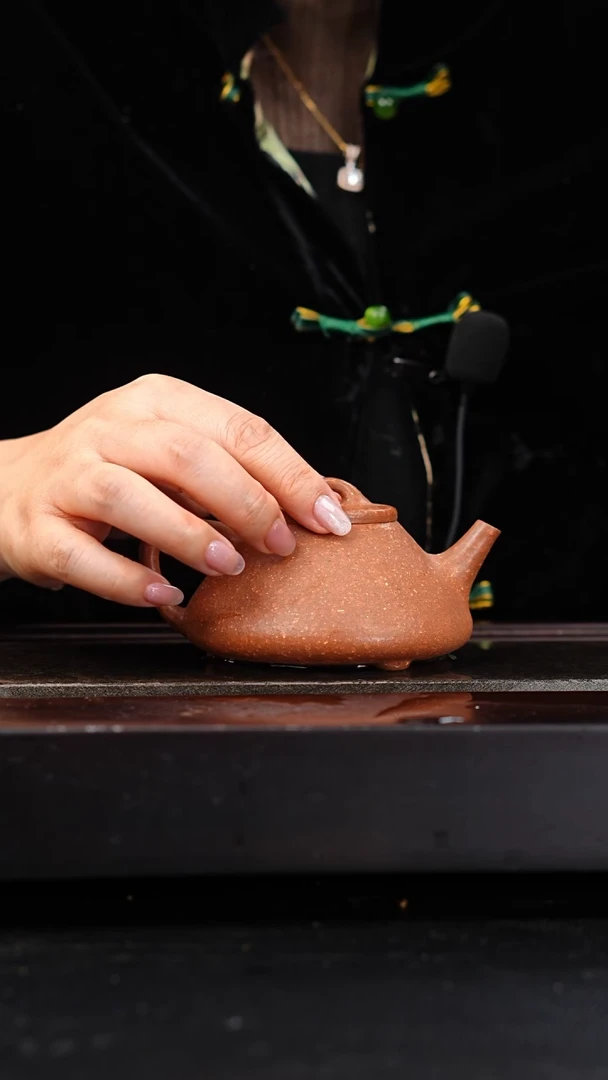 茶壶紫砂红降坡8目子冶石瓢210cc