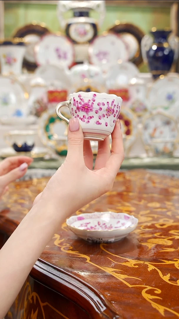 瓷婷婷中古瓷器如图所示36