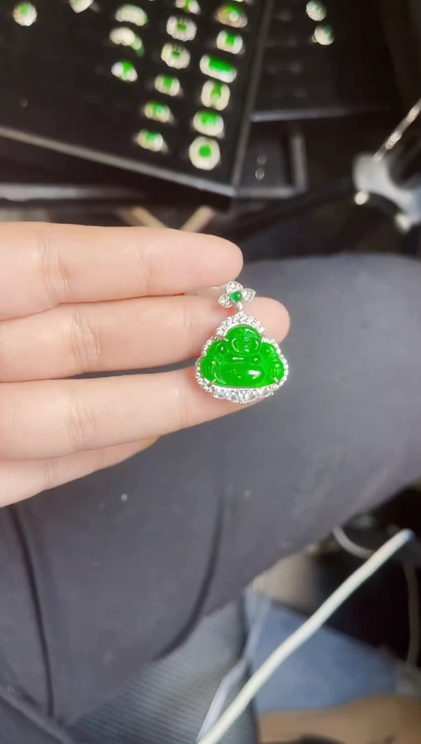 【闪购商品】翡翠颈饰银S925镶嵌佛公吊坠