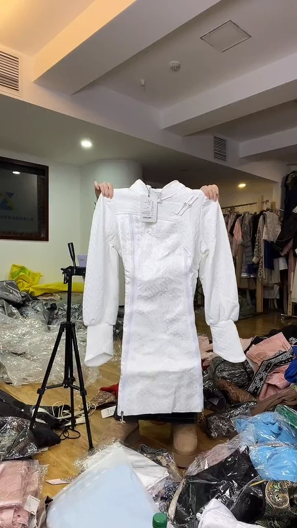 卫衣裙       L码        105-115斤（福利）