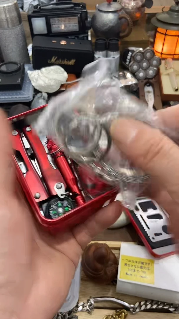 瓷片闪购商品 如图所示