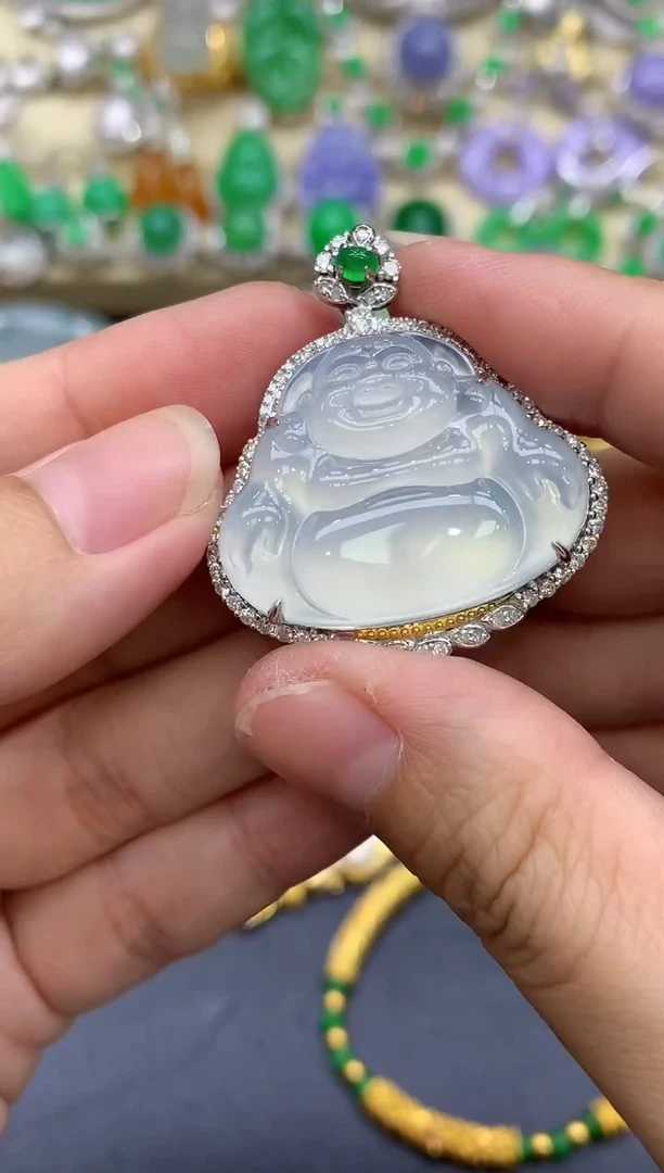 颈饰18K金镶嵌翡翠188-中国好珍宝