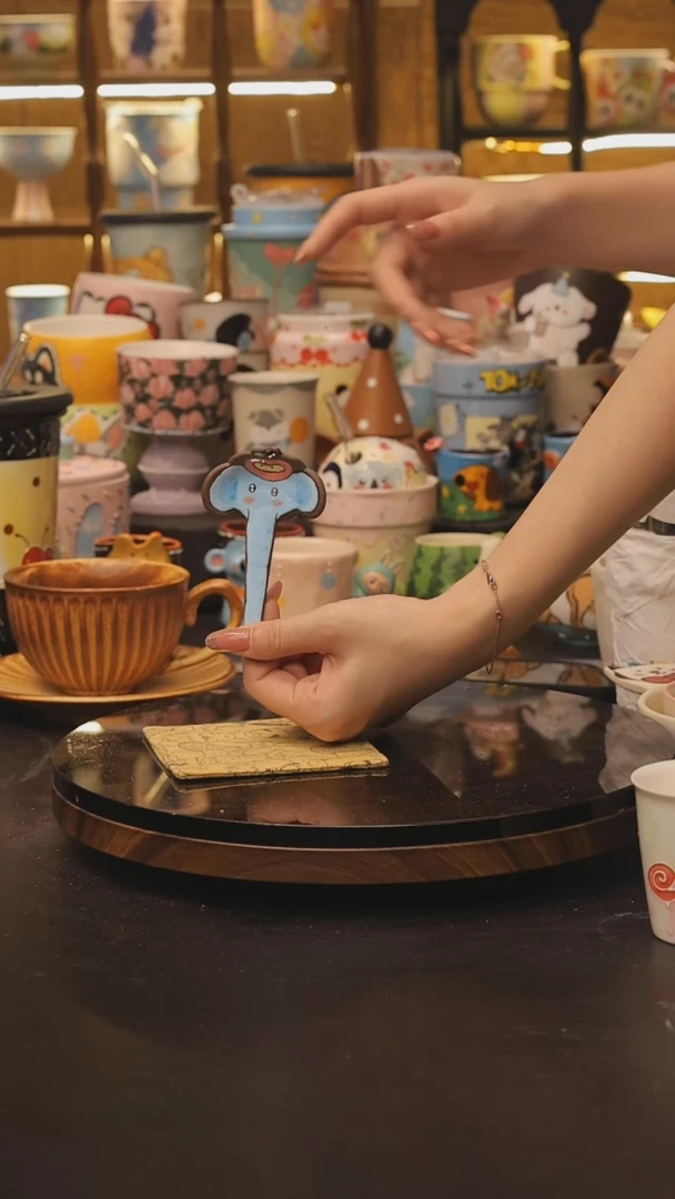 景德镇釉下彩绘设计师款式陶瓷