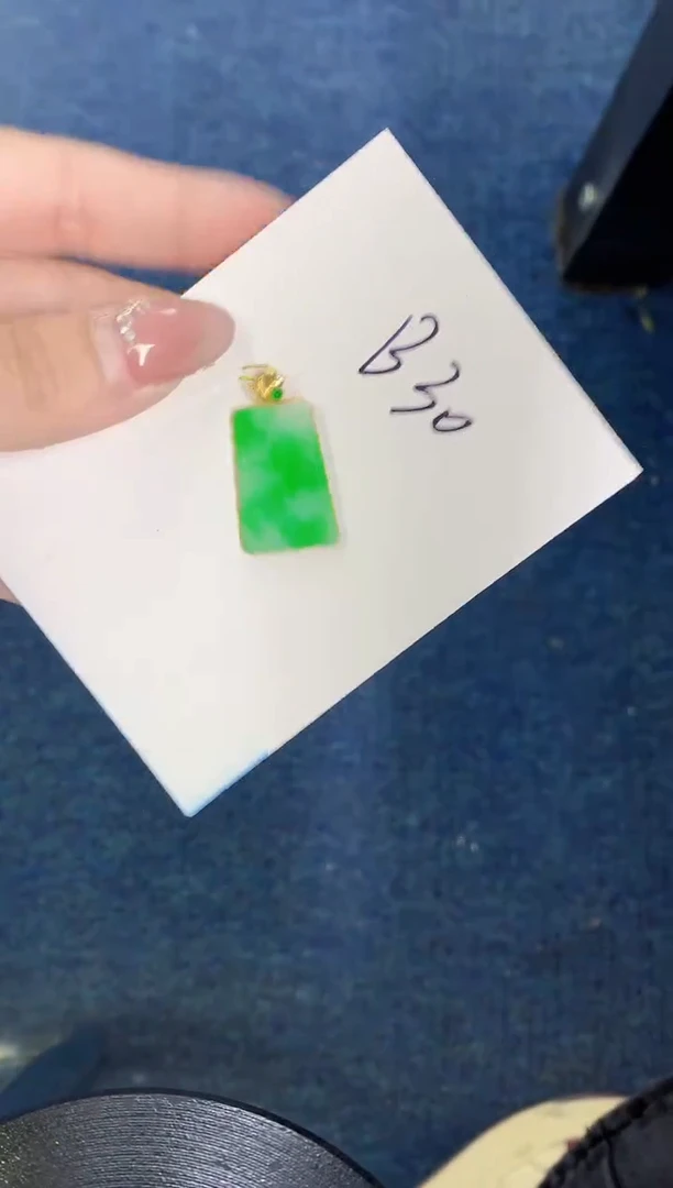 【闪购商品】翡翠颈饰18K金镶嵌000000000