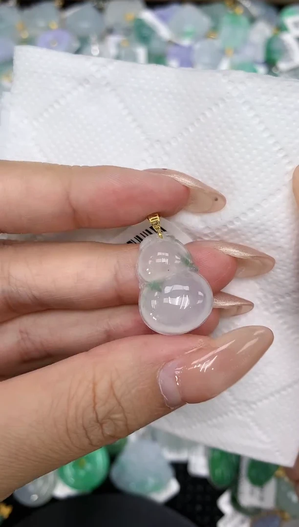 颈饰18K金镶嵌翡翠a货支持复检百元以上9元证书费自理