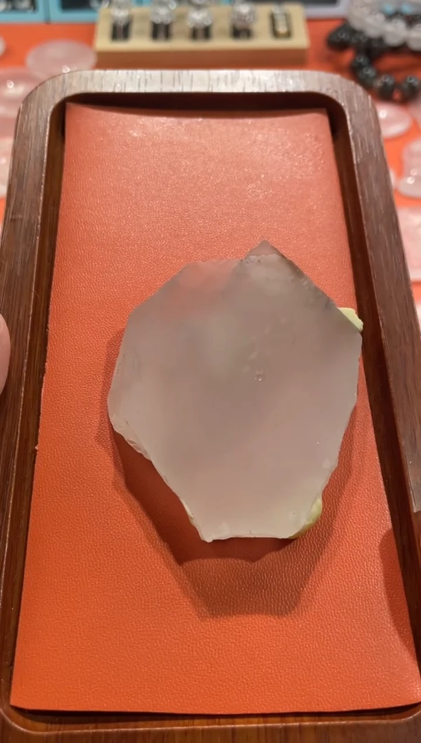 未镶嵌手牌定制石英质玉精****人手牌