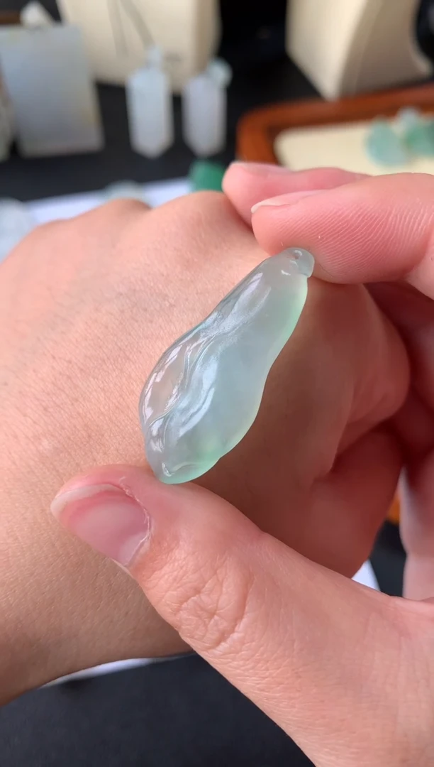 【闪购商品】定制翡翠未镶嵌翡翠