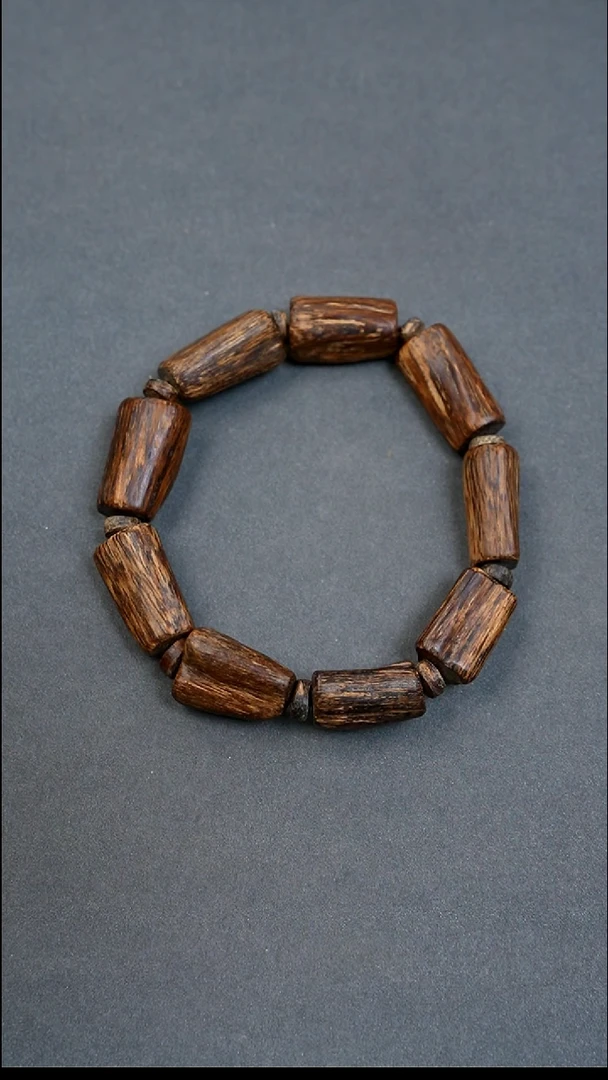 沉香沉香碎屑达拉干沉水随行桶珠18.08g