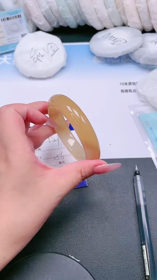 未镶嵌手镯石英质玉16T29-56