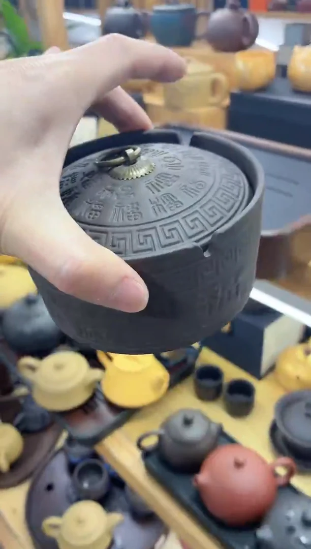 瓷片百福紫砂烟灰缸