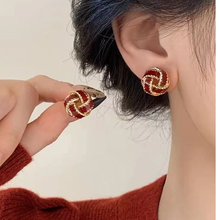 合金锆石耳饰 复古气质美拉德色麻花耳钉春夏轻奢高级感百搭时尚