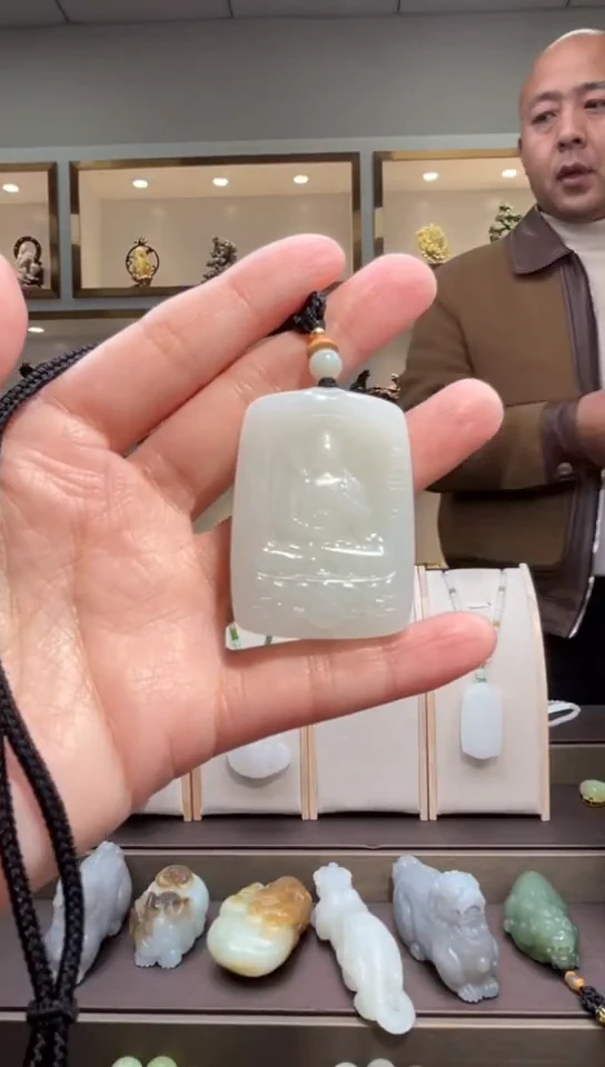 颈饰未镶嵌和田玉小*苏