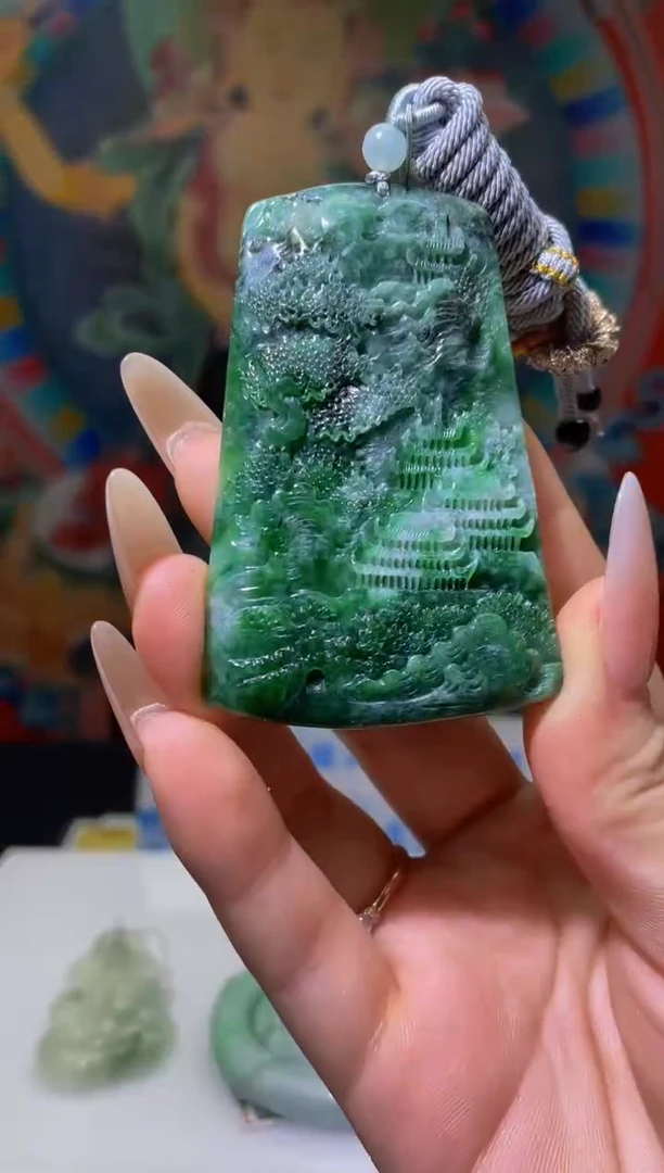 翡翠未镶嵌颈饰MFC0621055