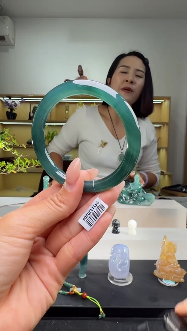 未镶嵌手镯翡翠57圈