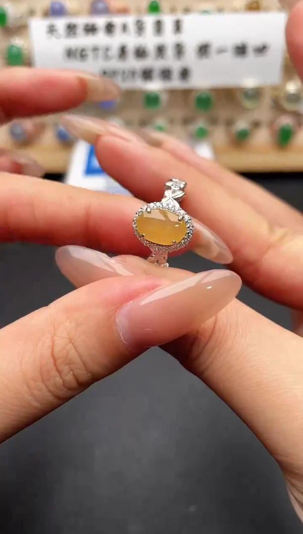 银S925镶嵌戒指翡翠一物一证一礼盒